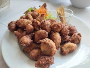 Accras dürfen nie fehlen - frittierte Stockfischbällchen
