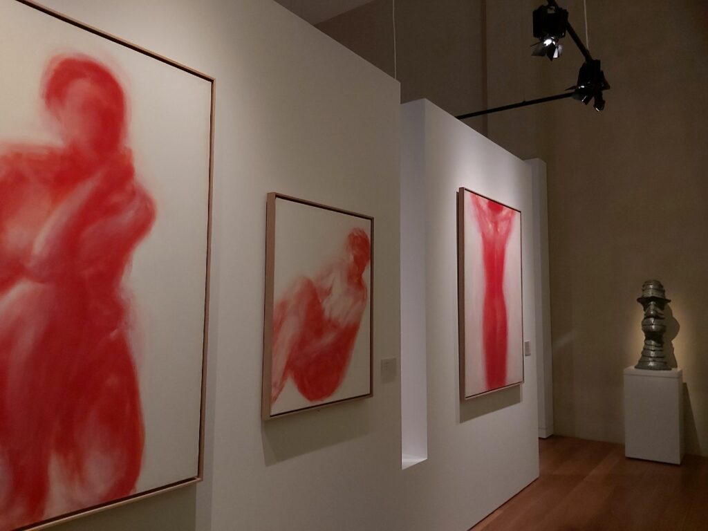 Claude Garache - ein Mann malt rot