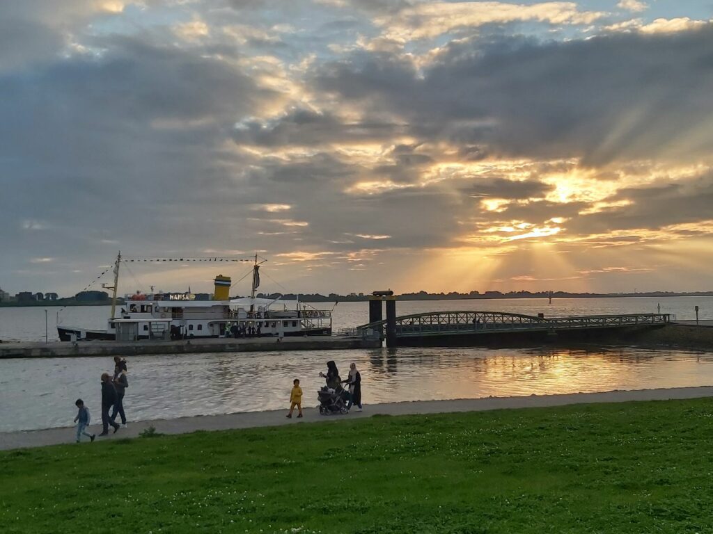Abendstimmung an der Weser