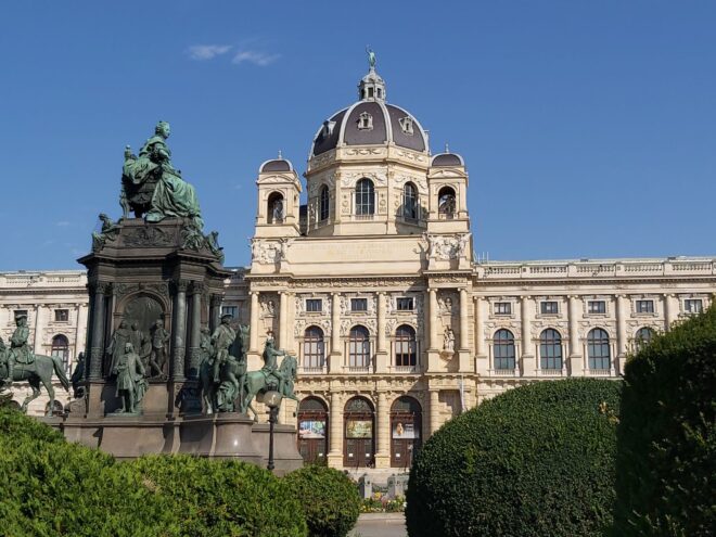 Prachtvolle Architektur: Das Naturhistorische Museum in Wien