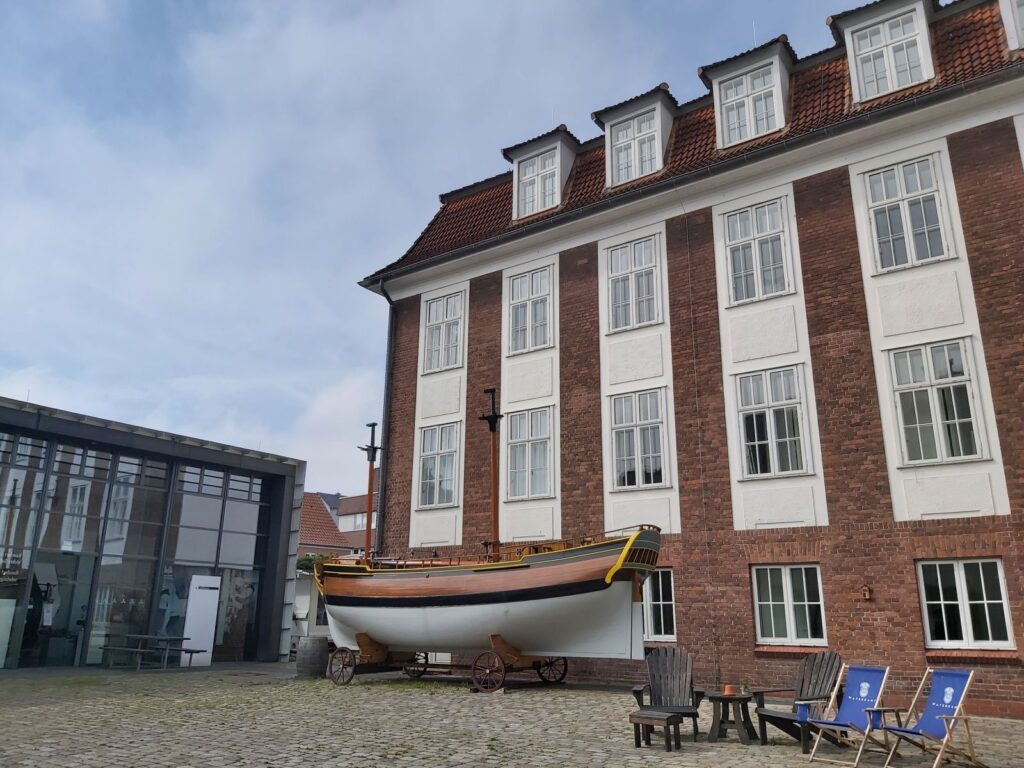Ein Ort zum Verweilen: der Innenhof des Schifffahrtsmuseums