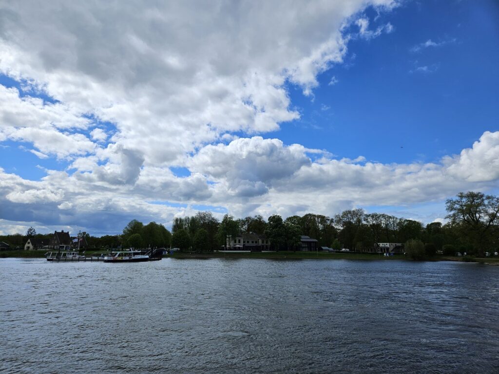 Stadt am Fluss: Blick auf die Ijssel in Deventer