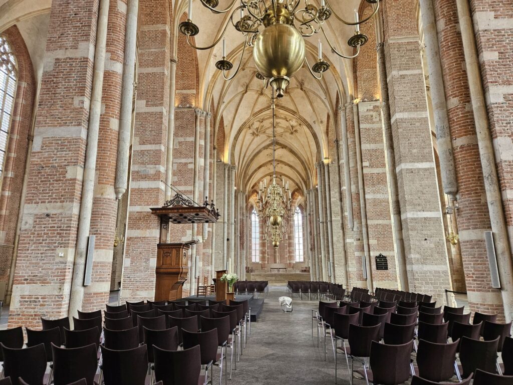 Prachtvolle Backsteinarchitektur - die Lebuinuskirche in Deventer