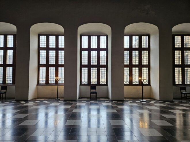 Die Fensterfront im großen Ballsaal - Schloss Kronborg