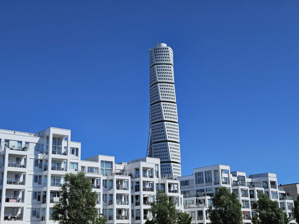 Aufregende Architektur in Malmö: der Turning Torso von Santiago Calatrava