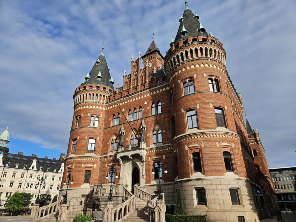 Imposante Architektur: das Rathaus von Helsingborg