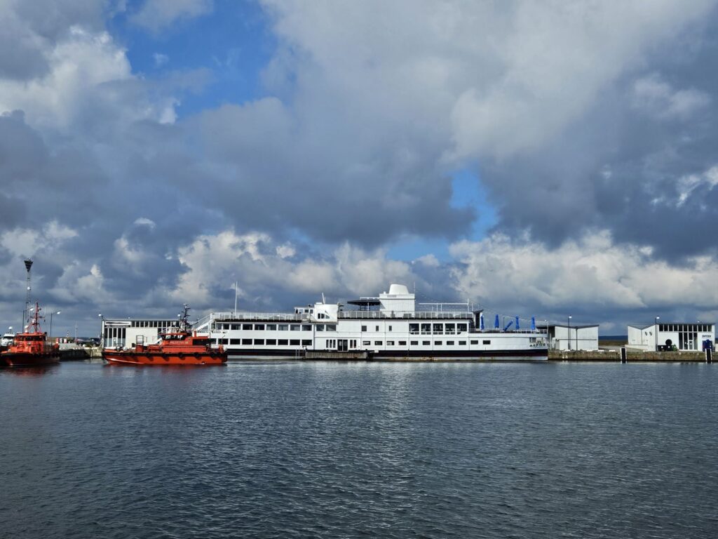 Wolkendrama über der Marina von Helsingborg