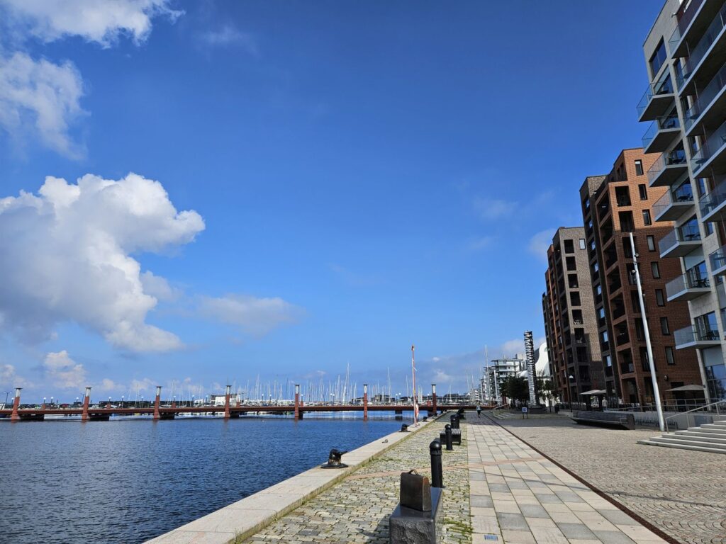 Moderne Architektur direkt am Wasser - Helsingborg